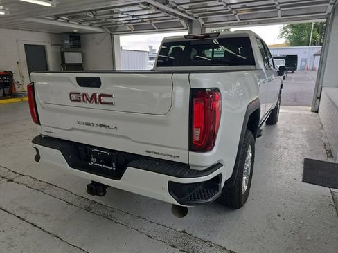 Certified 2023 GMC Sierra 3500 Denali w/ Denali Ultimate Package AWD/4WD image 5