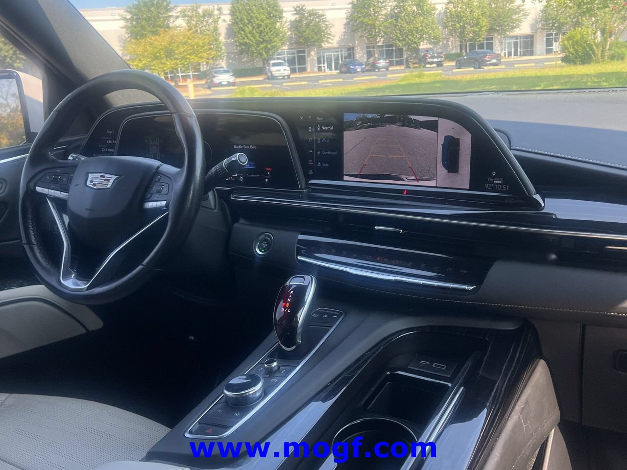 Used 2021 Cadillac Escalade Sport AWD/4WD image 3