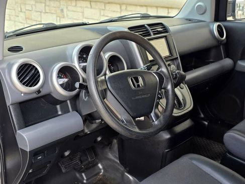 Used 2005 Honda Element EX image 10