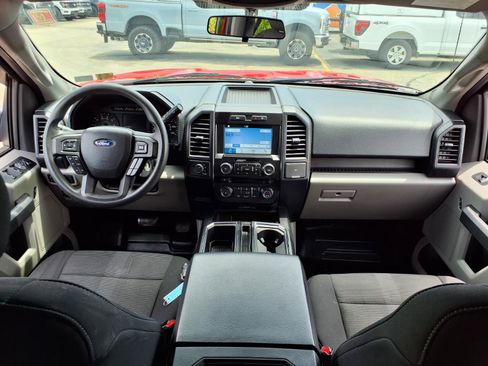 Used 2017 Ford F150 XL w/ Equipment Group 101A Mid AWD/4WD image 10