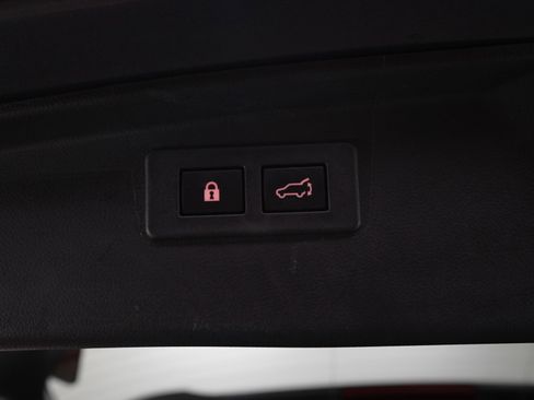 Used 2024 Subaru Outback Premium AWD/4WD image 18