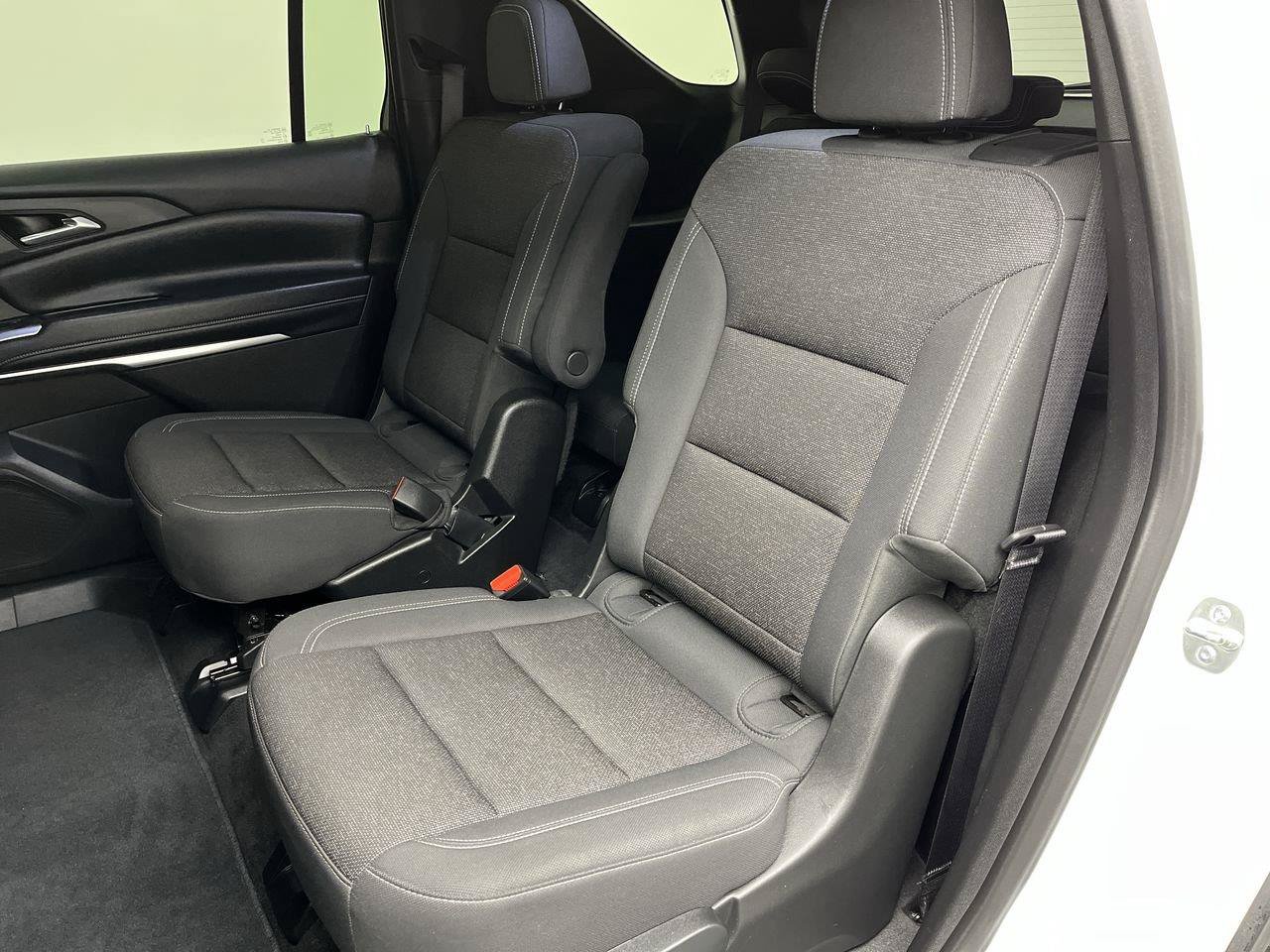 Certified 2025 Chevrolet Traverse LT AWD/4WD image 12