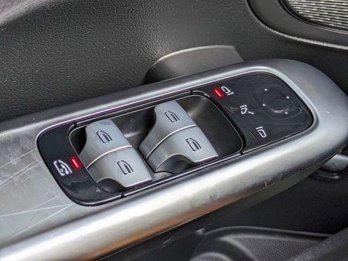 Used 2023 Mercedes-Benz C 300 Sedan image 26