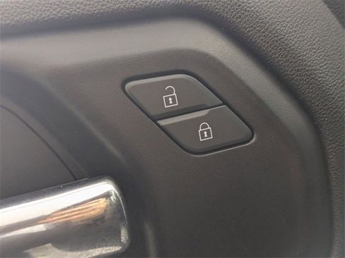 Used 2023 Chevrolet Silverado 2500 Custom w/ Custom Value Package image 11