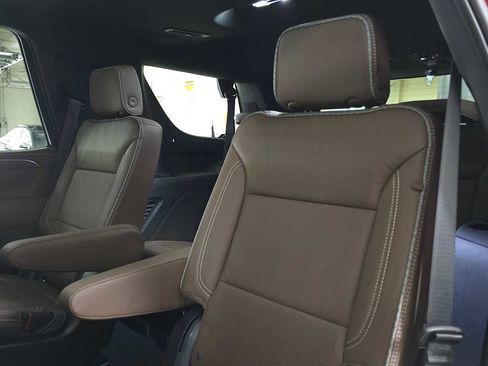 Used 2022 Chevrolet Tahoe High Country image 17