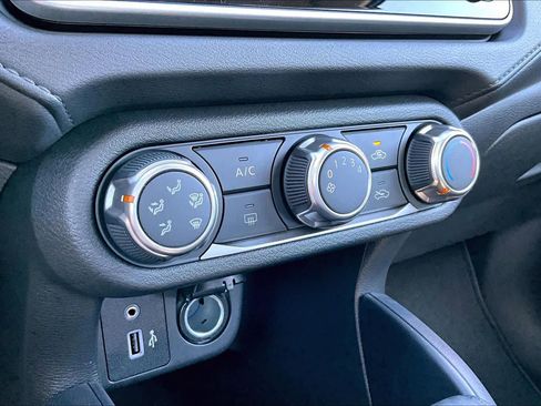 New 2025 Nissan Versa S image 20