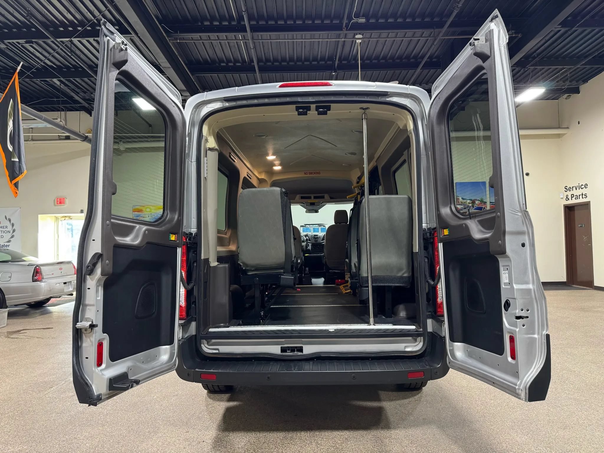 Used 2015 Ford Transit 350 148 Medium Roof RWD image 22