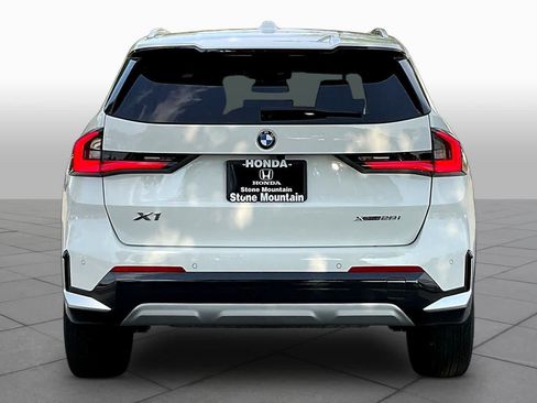 Used 2025 BMW X1 xDrive28i w/ Convenience Package AWD/4WD image 9