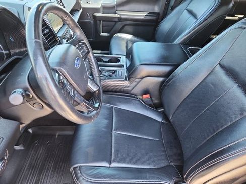 Used 2019 Ford F150 Lariat w/ Equipment Group 502A Luxury AWD/4WD image 9