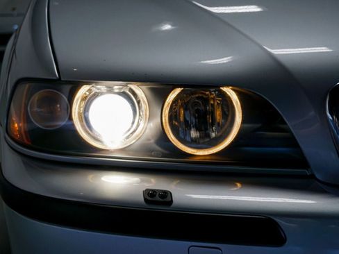Used 2002 BMW M5 RWD image 78