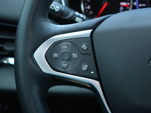 Used 2023 Chevrolet Traverse High Country AWD/4WD image 16