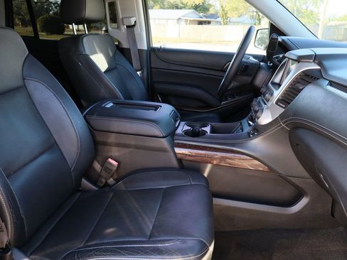 Used 2017 GMC Yukon SLT w/ Open Road Package image 32