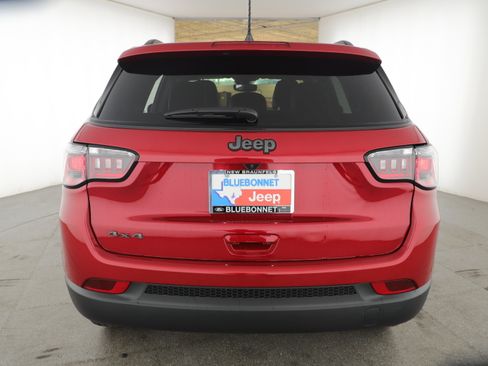 New 2026 Jeep Compass Latitude image 4