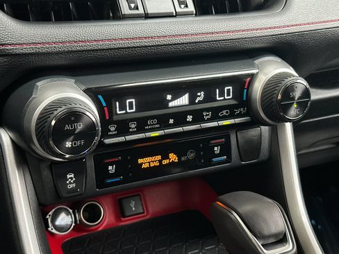 Used 2020 Toyota RAV4 TRD Off-Road w/ TRD Off-Road Weather Package AWD/4WD image 19