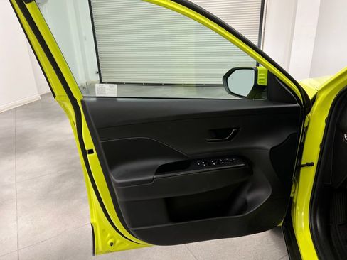 Used 2024 Hyundai Kona SEL AWD/4WD image 15
