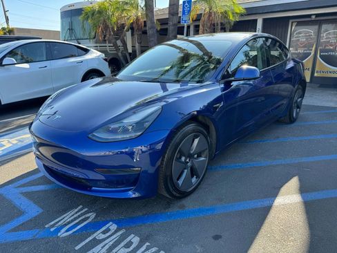 Used 2023 Tesla Model 3 Standard Range RWD image 3