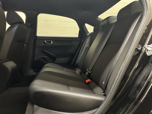 Used 2023 Honda Civic Sport image 8