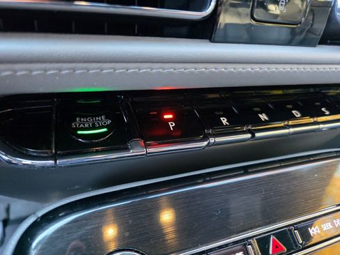 Used 2022 Lincoln Nautilus Reserve w/ Luxury Package image 19