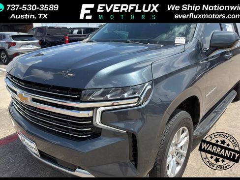 Used 2021 Chevrolet Suburban LT RWD image 1
