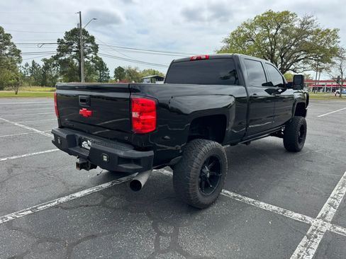 Used 2015 Chevrolet Silverado 2500 LT w/ LT Convenience Package image 6