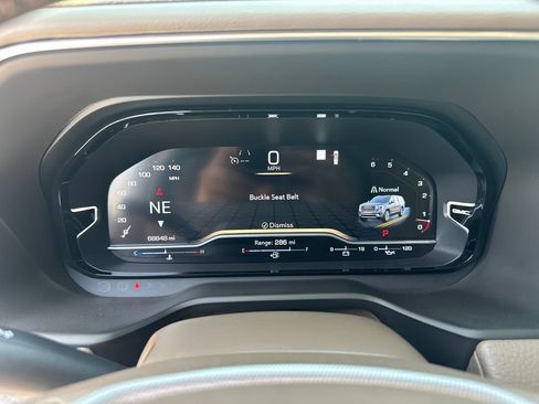 Used 2022 GMC Yukon Denali RWD image 23