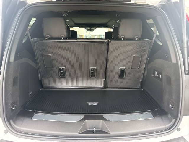 Certified 2023 Cadillac Escalade Premium Luxury w/ Performance Package AWD/4WD image 26