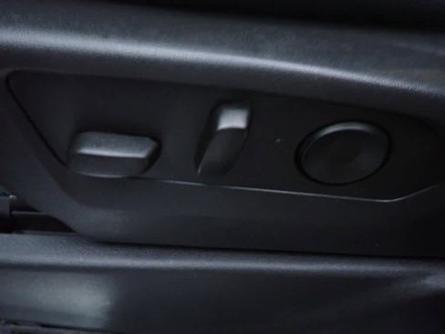 Certified 2024 Chevrolet Silverado 2500 LTZ w/ LTZ Convenience Package image 21