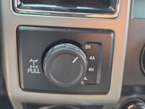 Used 2019 Ford F150 Lariat AWD/4WD image 23