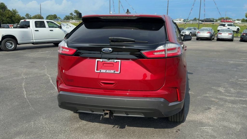 Used 2022 Ford Edge ST-Line w/ Class II Trailer Tow Package AWD/4WD image 6