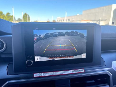 Used 2026 Toyota 4Runner SR5 AWD/4WD image 16