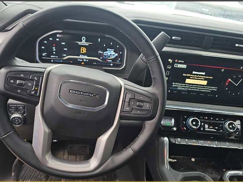 Used 2024 GMC Sierra 2500 Denali w/ Denali Reserve Package image 6