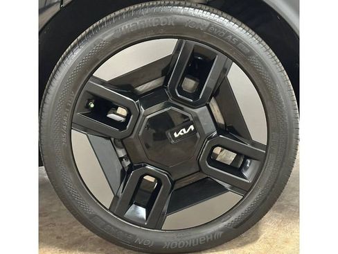 Used 2024 Kia EV9 GT-Line image 11