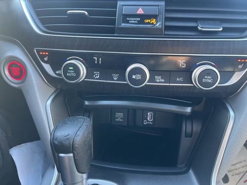 Used 2019 Honda Accord EX image 23