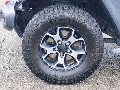 Used 2018 Jeep Wrangler Unlimited Rubicon AWD/4WD image 10