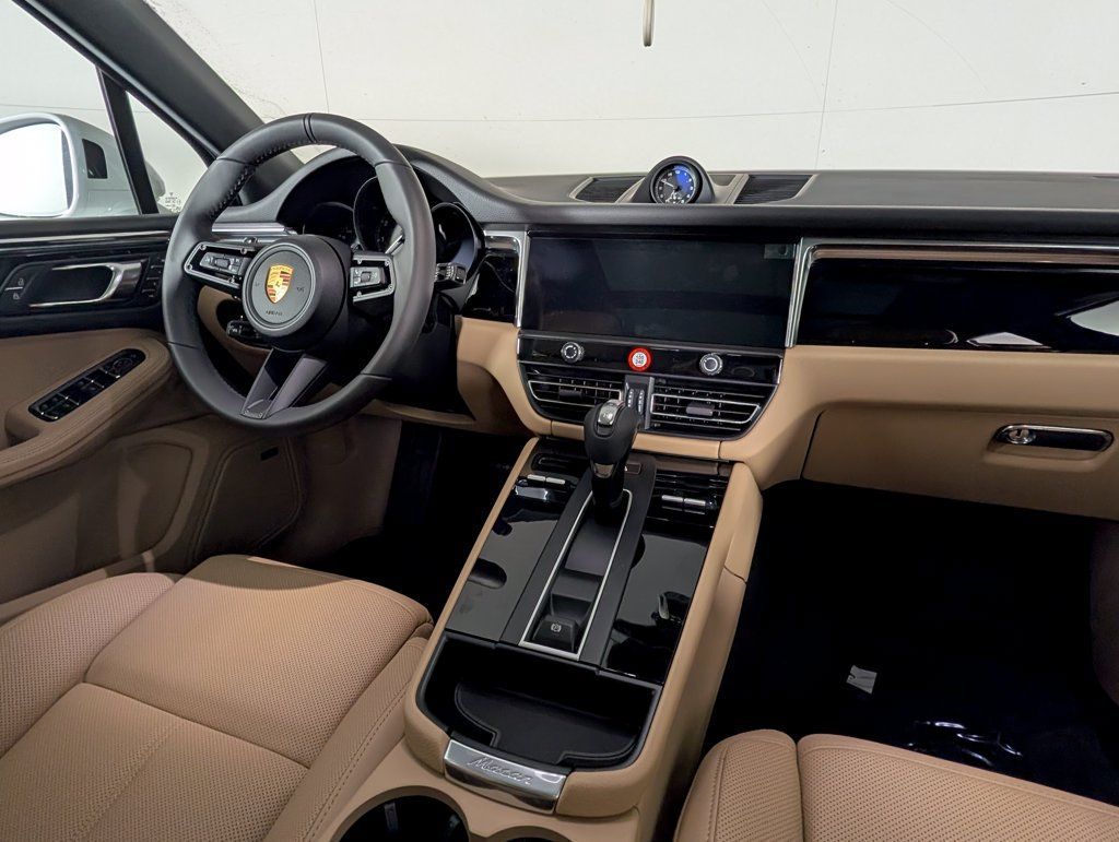 New 2026 Porsche Macan AWD/4WD image 22