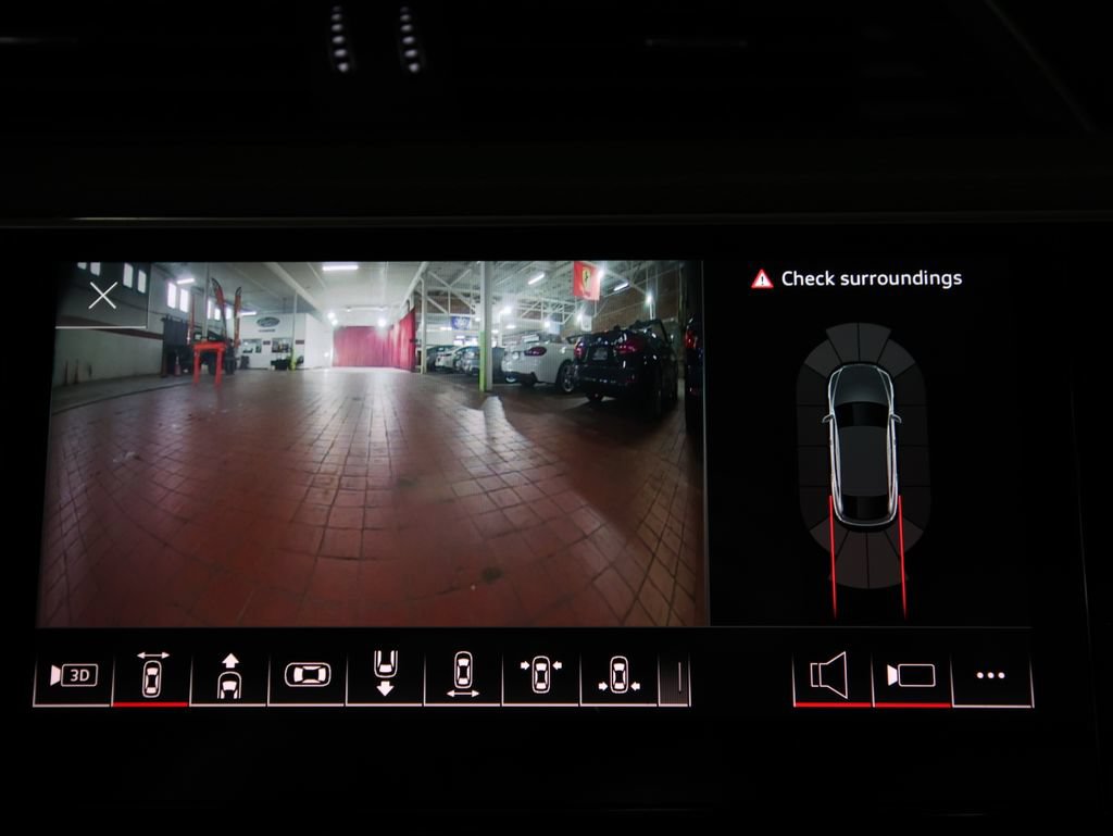 Used 2021 Audi e-tron Premium Plus w/ Premium Plus Package AWD/4WD image 23
