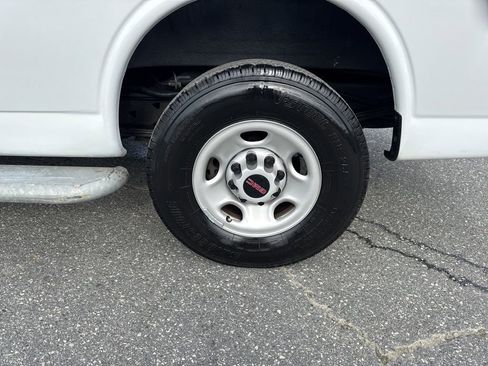 Used 2023 GMC Savana 2500 w/ Driver Convenience Package image 22