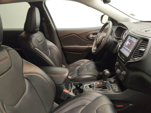 Used 2022 Jeep Cherokee Trailhawk w/ Sun, Sound & Nav Group image 19