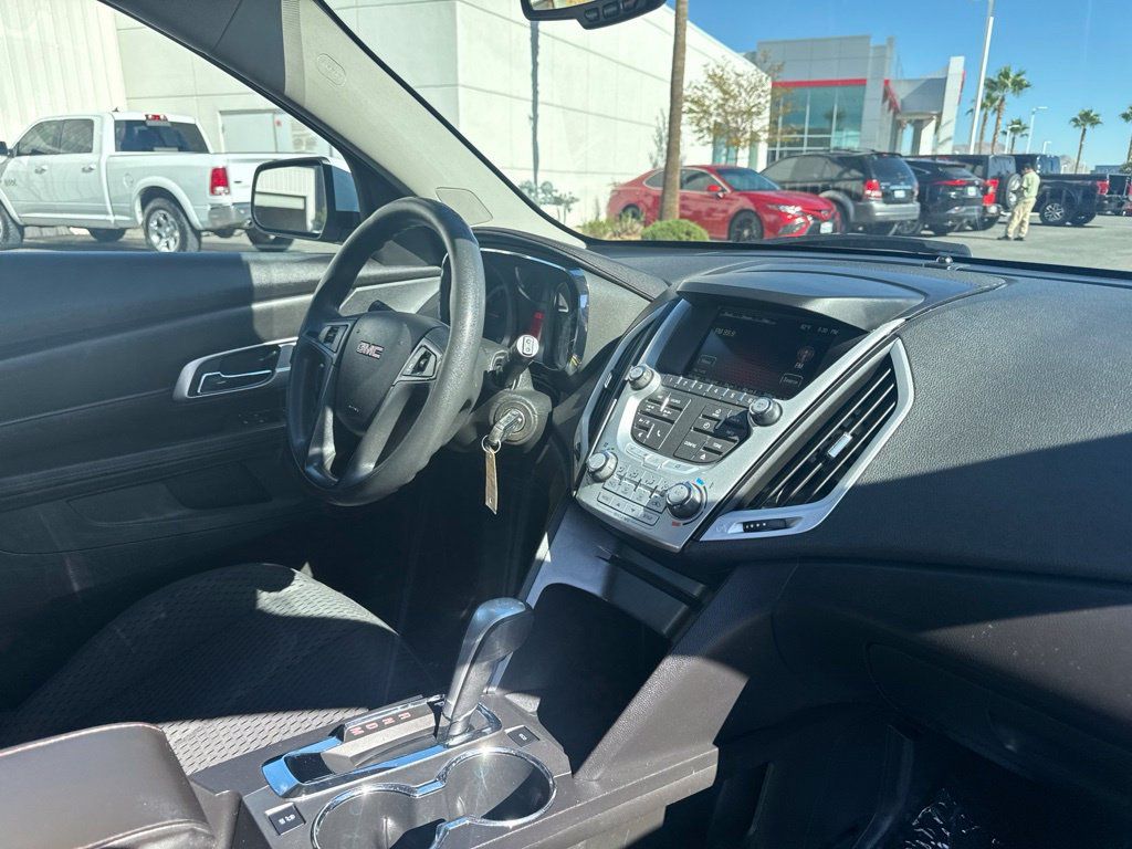Used 2015 GMC Terrain SLE FWD image 21