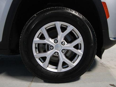 Used 2021 Jeep Grand Cherokee L Limited image 40