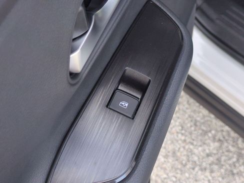 New 2026 Nissan Kicks SV FWD image 27