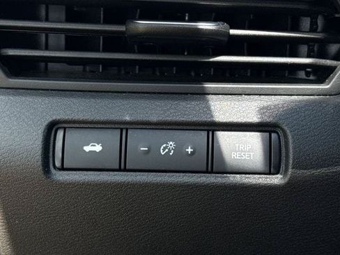 Used 2023 Nissan Altima 2.5 SR FWD image 23