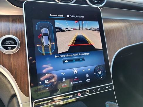 Used 2024 Mercedes-Benz GLC 300 4MATIC image 10