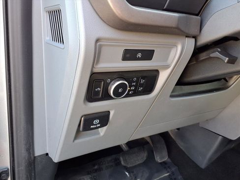 Used 2025 Ford F150 XLT w/ Equipment Group 301A Standard image 19