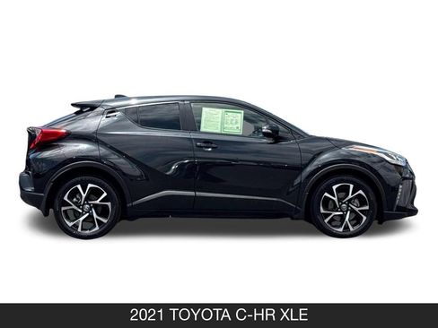 Used 2021 Toyota C-HR XLE FWD image 5