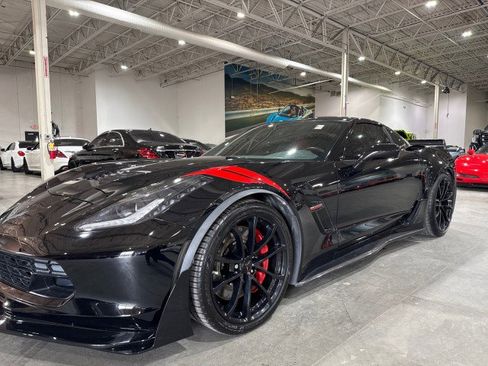 Used 2017 Chevrolet Corvette Grand Sport w/ Grand Sport Heritage Package image 25