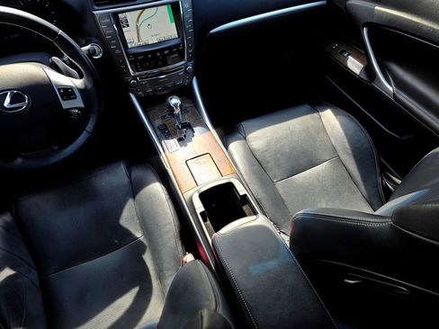 Used 2012 Lexus IS 250C RWD image 38