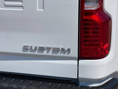 New 2026 Chevrolet Silverado 2500 Custom w/ Custom Value Package AWD/4WD image 20