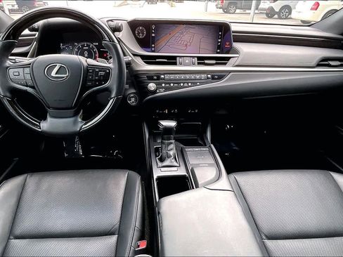 Used 2021 Lexus ES 350 w/ Premium Package image 15