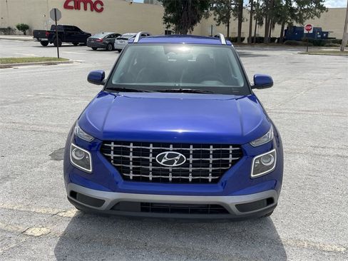 New 2025 Hyundai Venue Limited image 9
